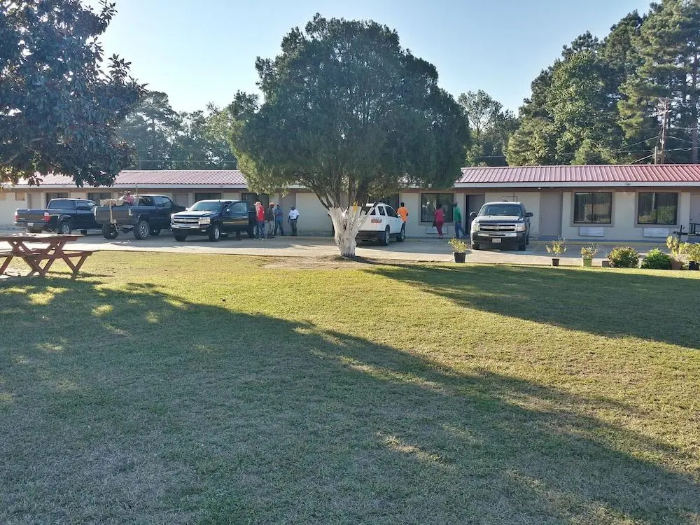 Country Inn Motel