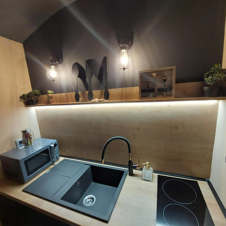 Modern&Private,Main Square-4Min Walk,Chic Apt 2