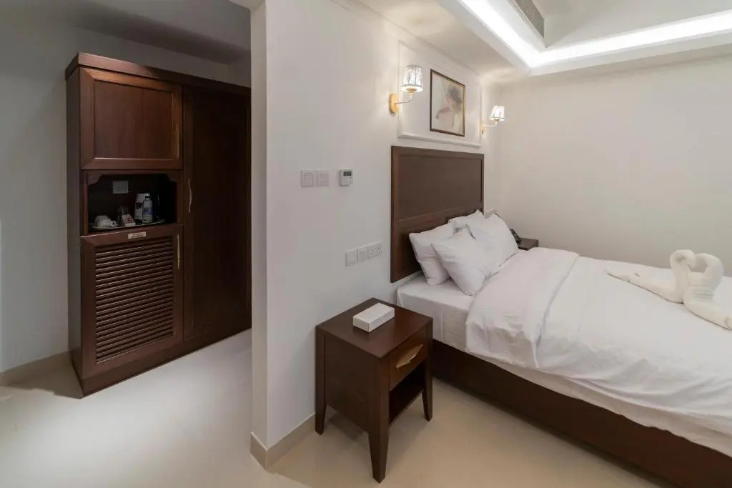 Alhattali Hotel