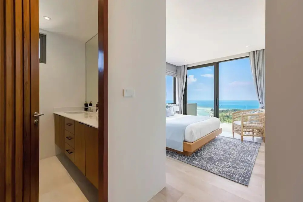 Villa Aroka 4 Bed Sea View - KBR41