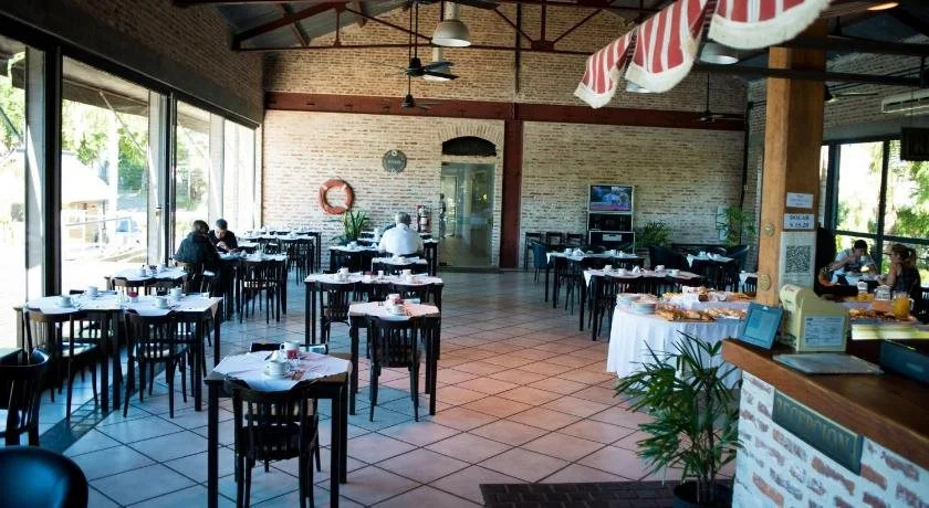 Guayra Hotel