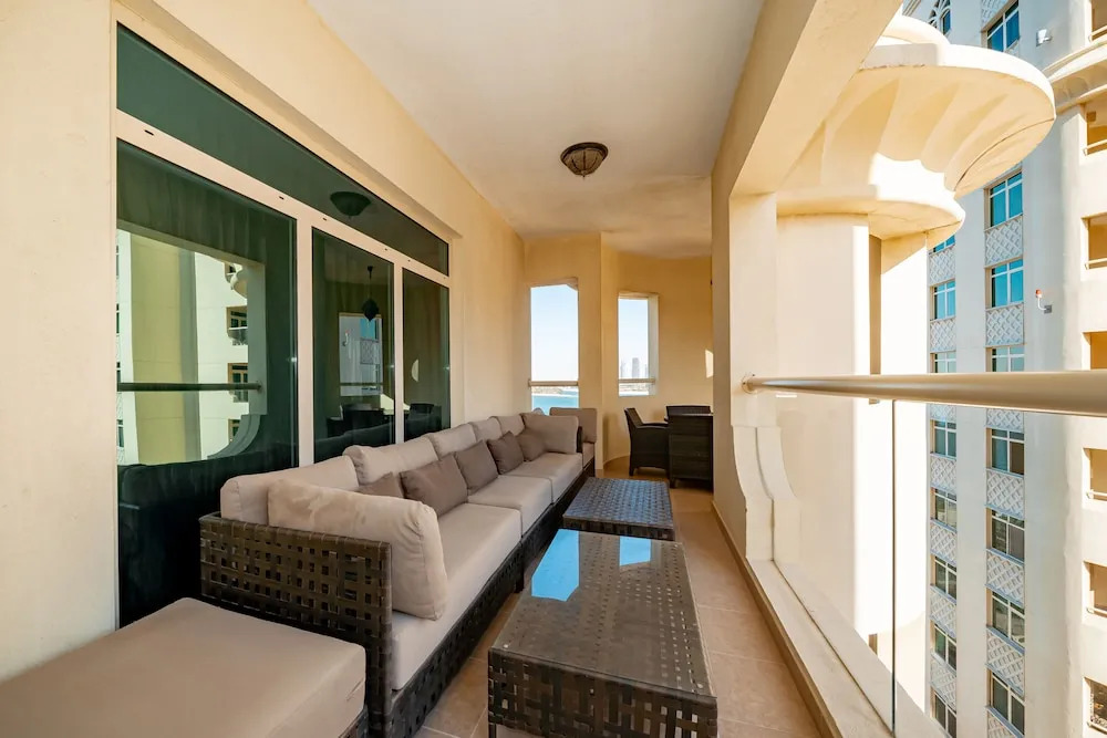 Luton Vacation Shoreline Sea View Apart