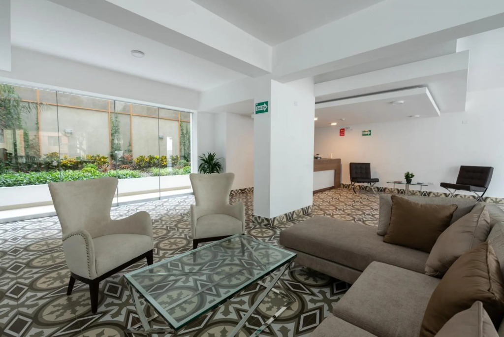 Spectacular 3BR 2BA Parking