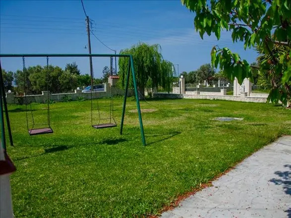 Paradisos Apartments