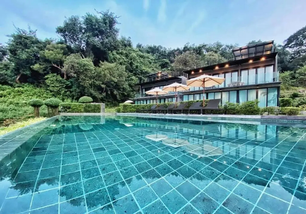 Anatta The Cliff House
