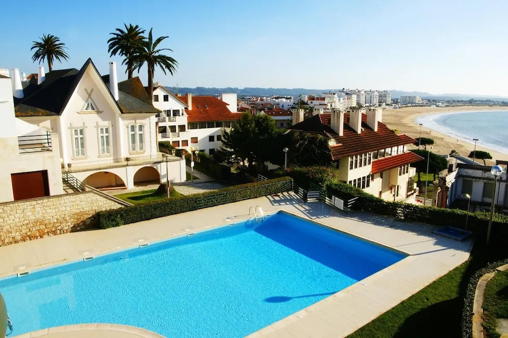 Baia - With a bay View