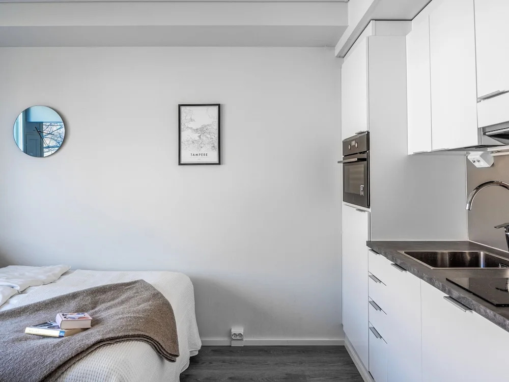 Modern Downtown Studio - "Pikku Ronka" - Hosted by 2ndhomes