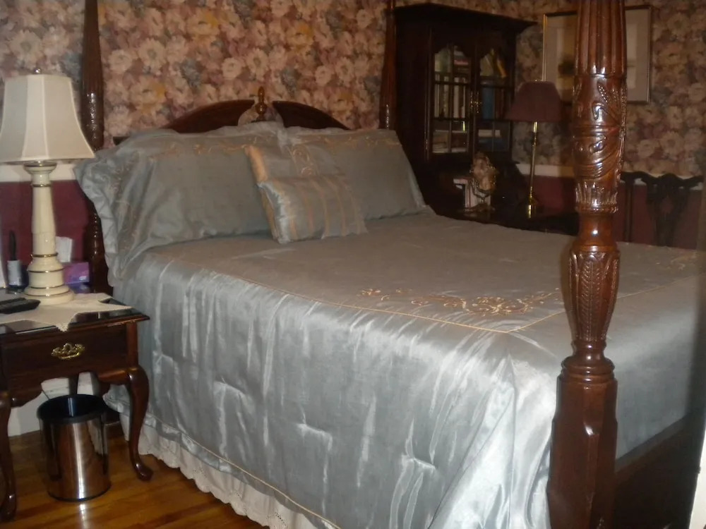 Fleetwood House Bed and Breakfast