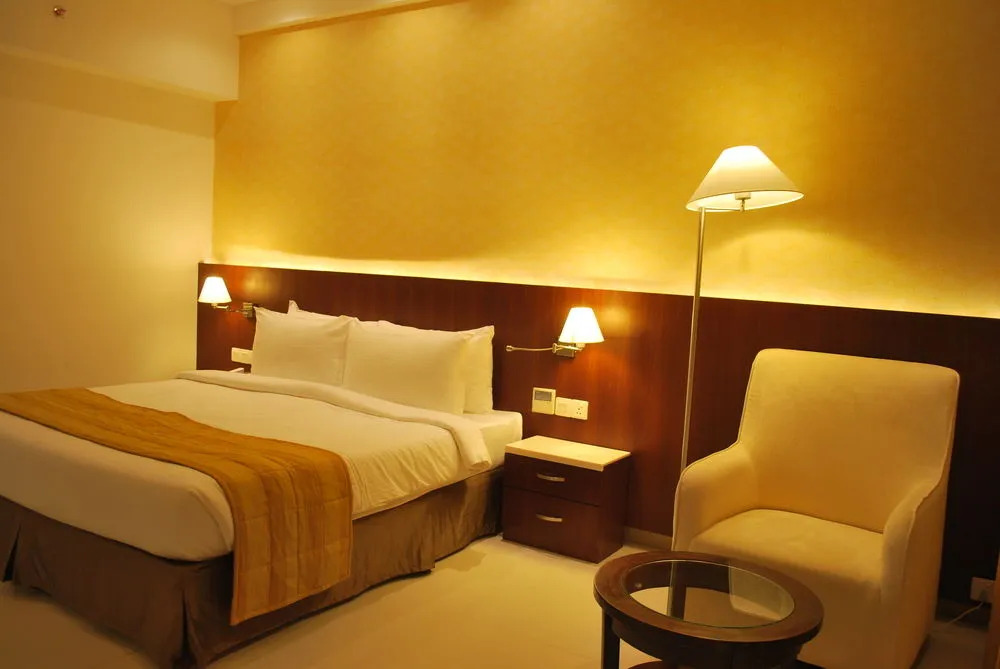 United 21, The Grand
