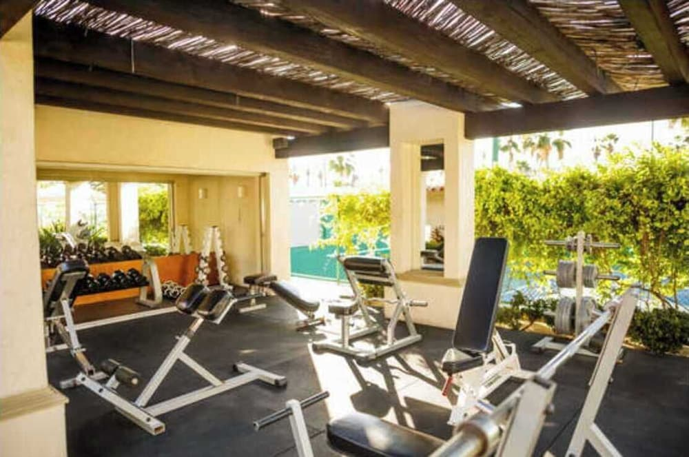 Beautifully Maintained 2-bed Condo in Las Mañanitas