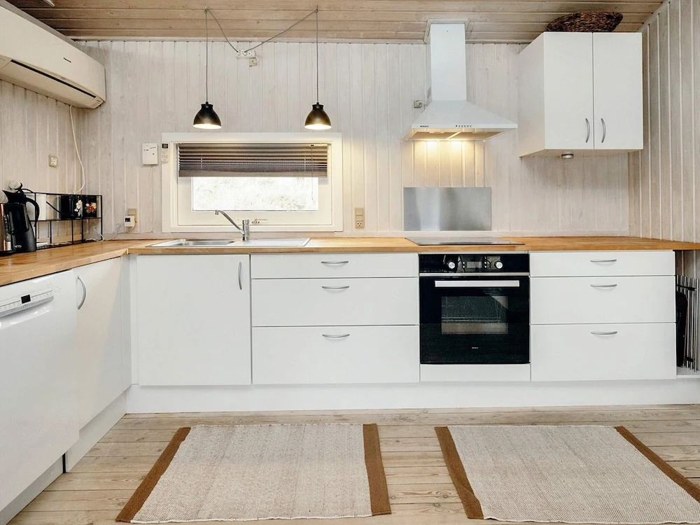 9 Person Holiday Home in Blokhus-by Traum