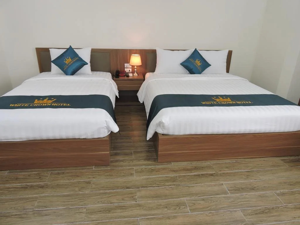 White Crown Hotel