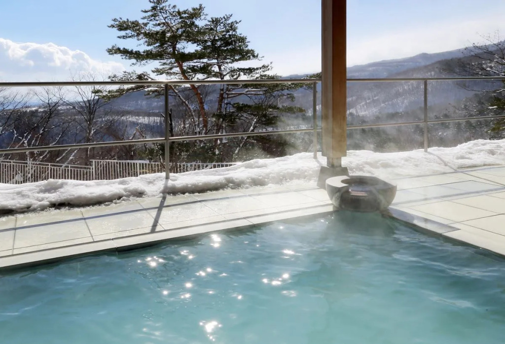 高湯温泉 花月ハイランドホテル