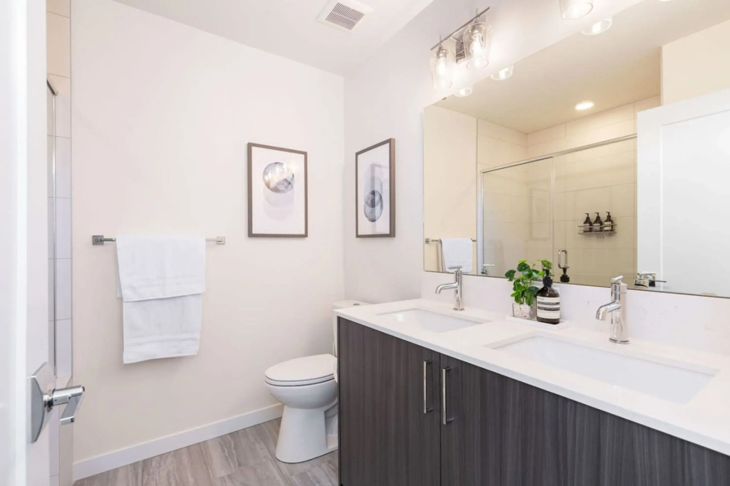 2BR 2BA Capitol Hill Cozy Haven- Rooftop, Seattle