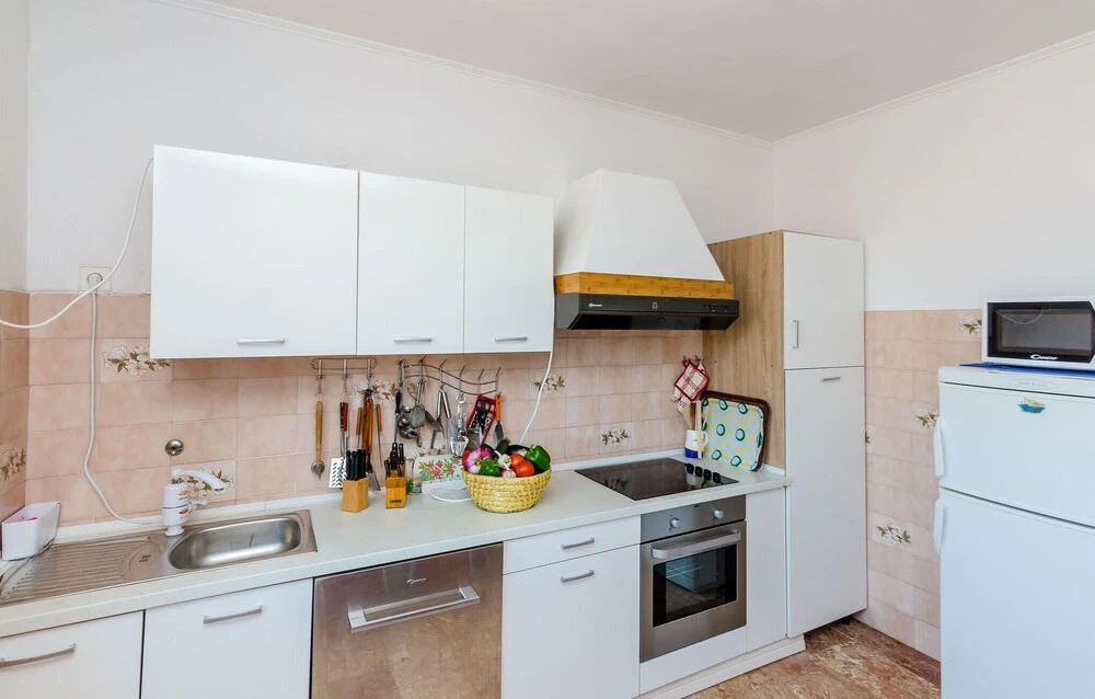 Stunning Home In Broce With Wifi