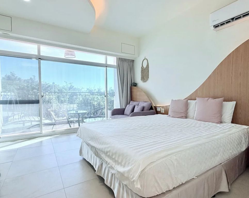 Lunatis Bay Hotel