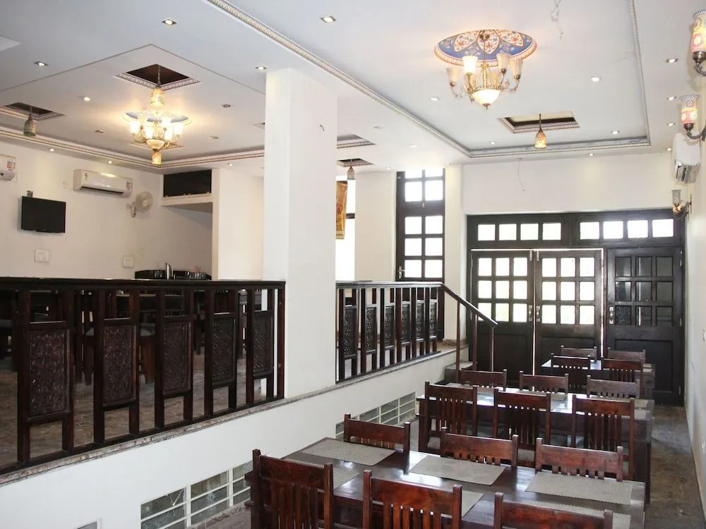 Hotel Surya Garh