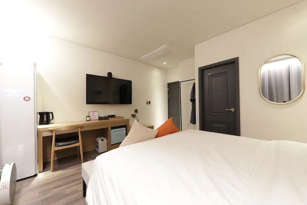YAJA Hotel