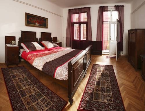 Antik Apartments