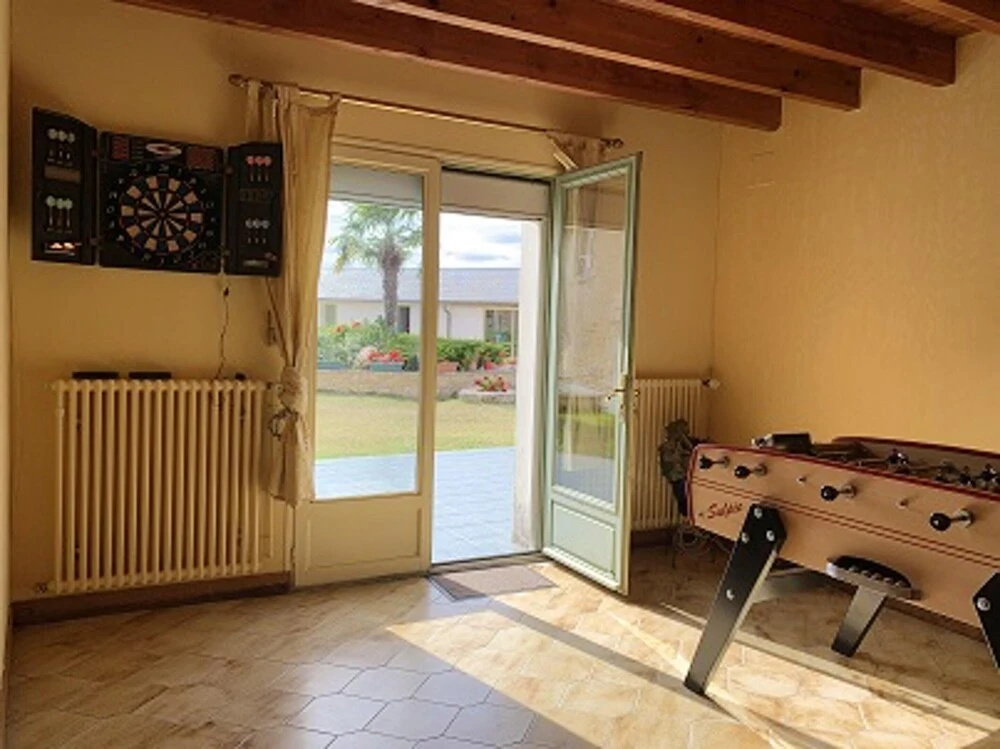 Villa With 5 Bedrooms in Saint-jean-de-sauves, With Private Pool, Enclosed Garden and Wifi