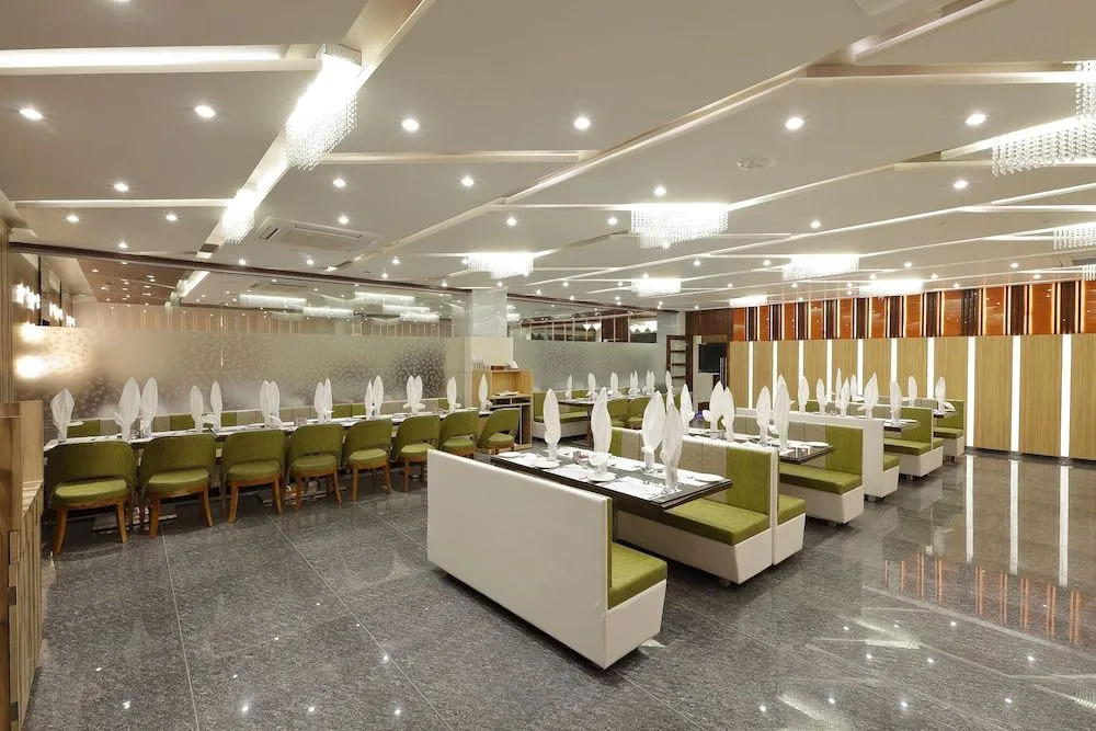 Hotel Luxura