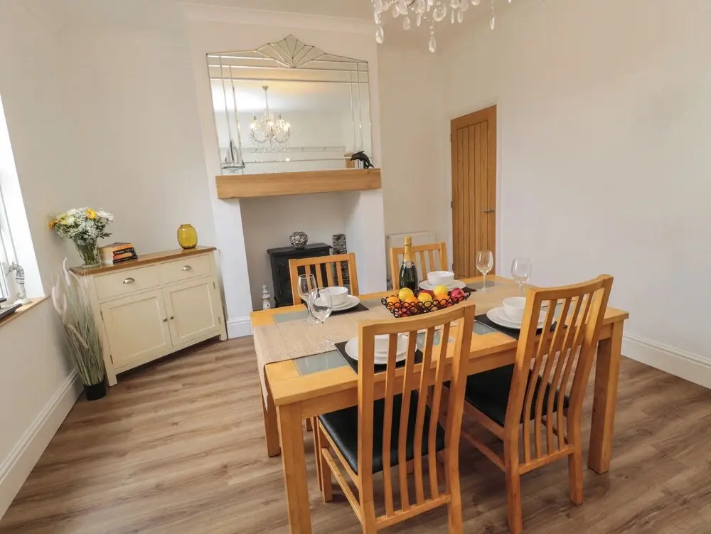 18 Acklington Road