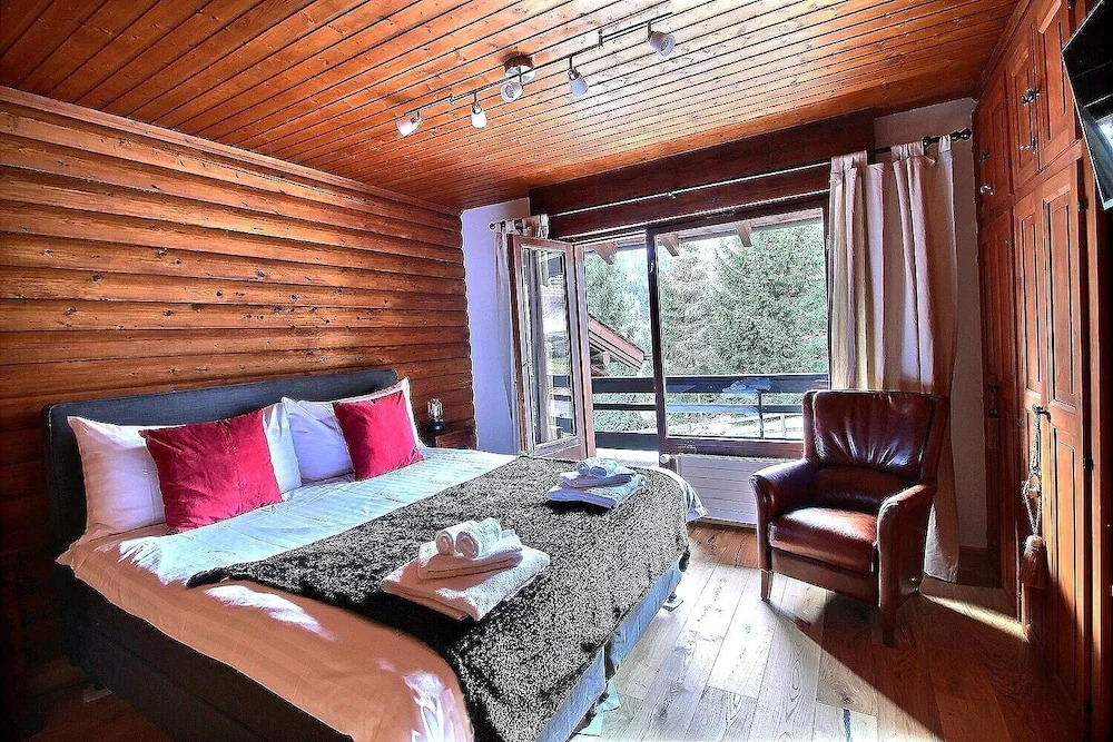Chalet Nirvana by Mrs Miggins