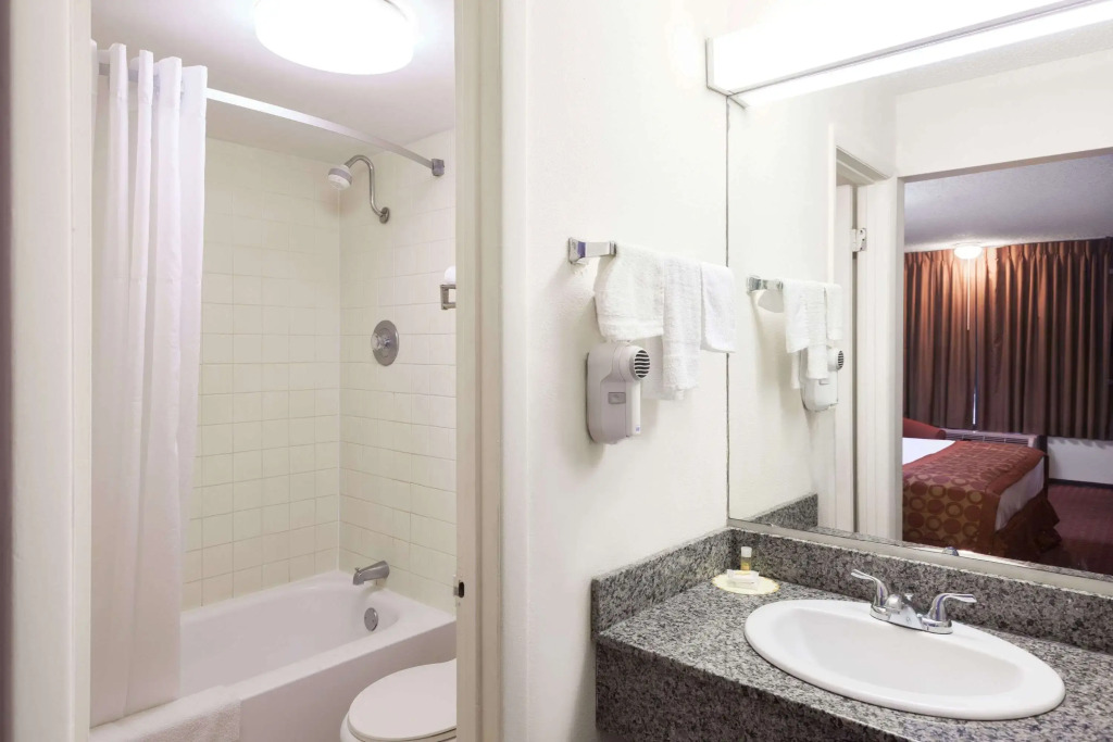 Baymont by Wyndham Lafayette