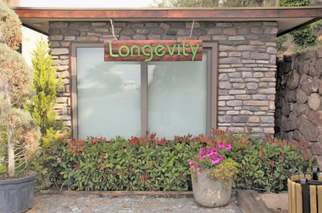 Assos Longevity Hotel