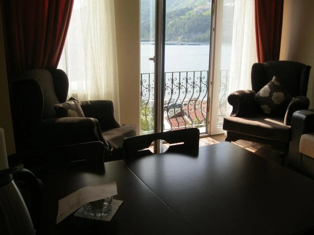 Emin Apart Pension