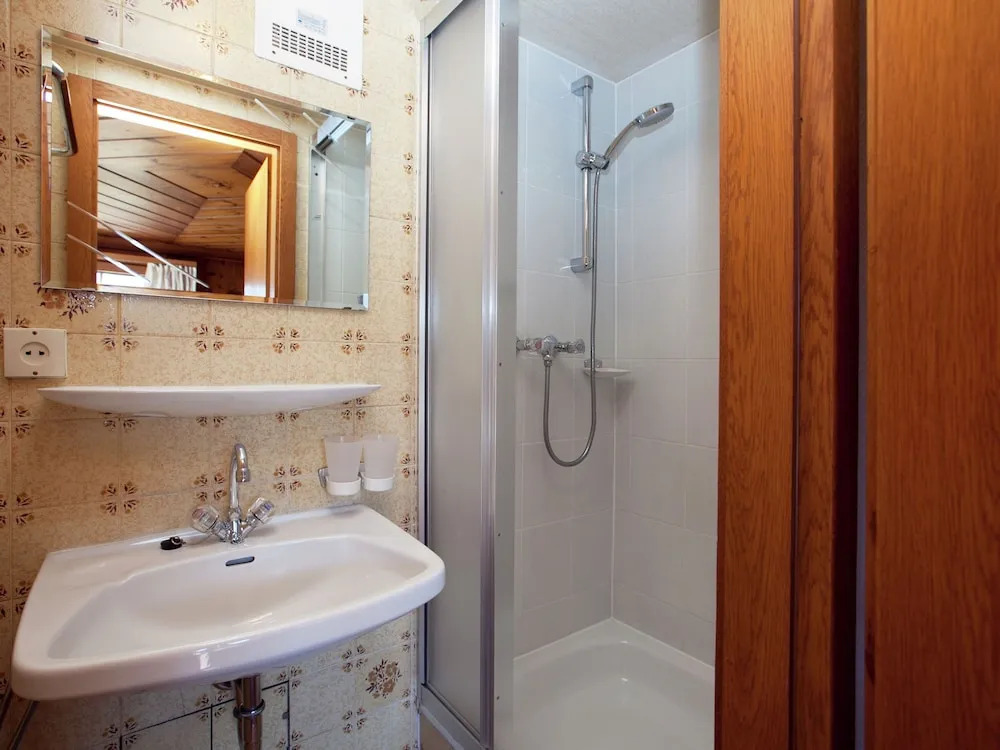 Pretty Holiday Home in Uderns near Ski Area