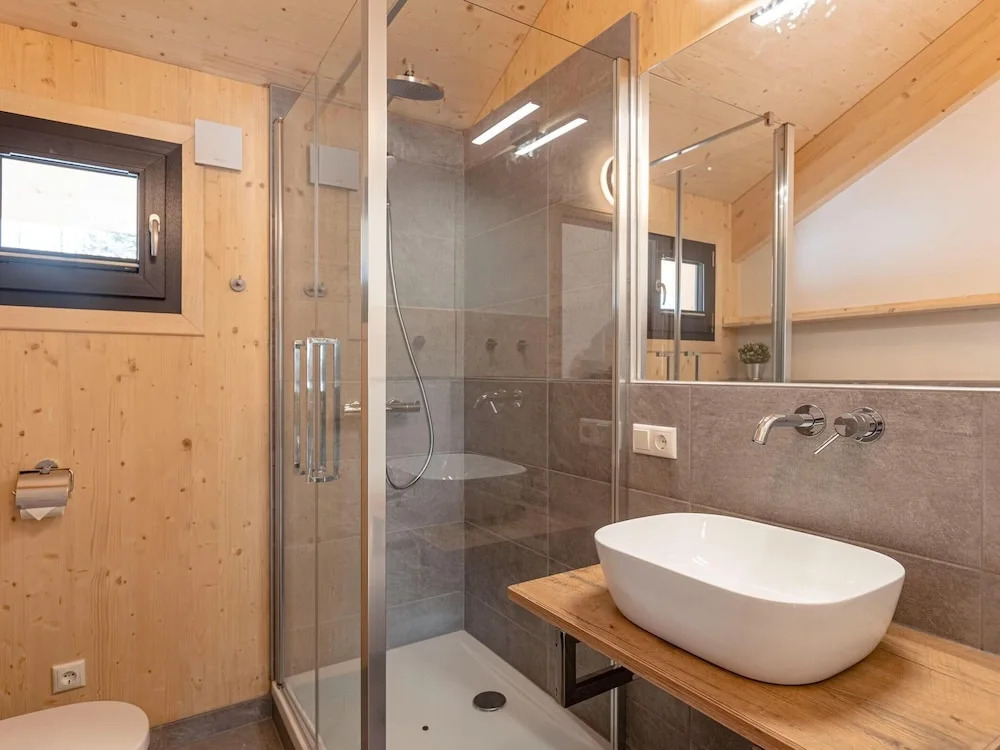Natural Chalet With Whirlpool