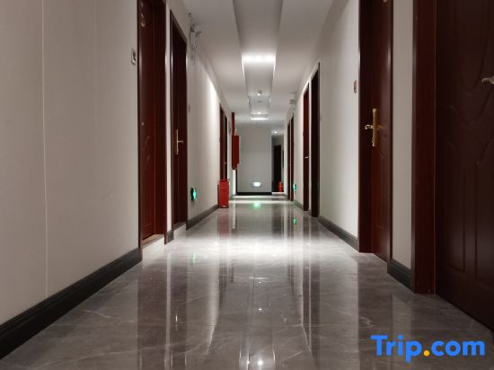 Huarui Hotel (Kunshan High-speed Railway South Station Branch)