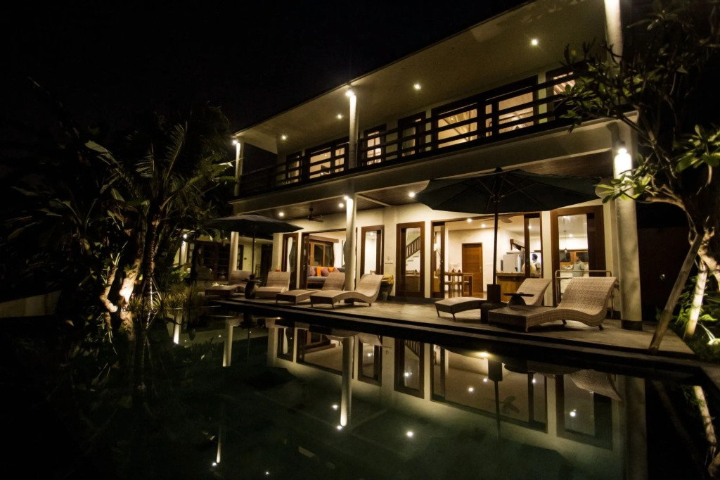 DLegon Villas