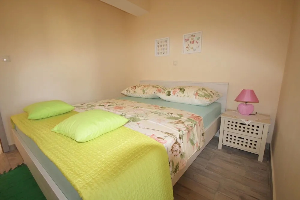 Apartment Rustica With 2 Bedrooms