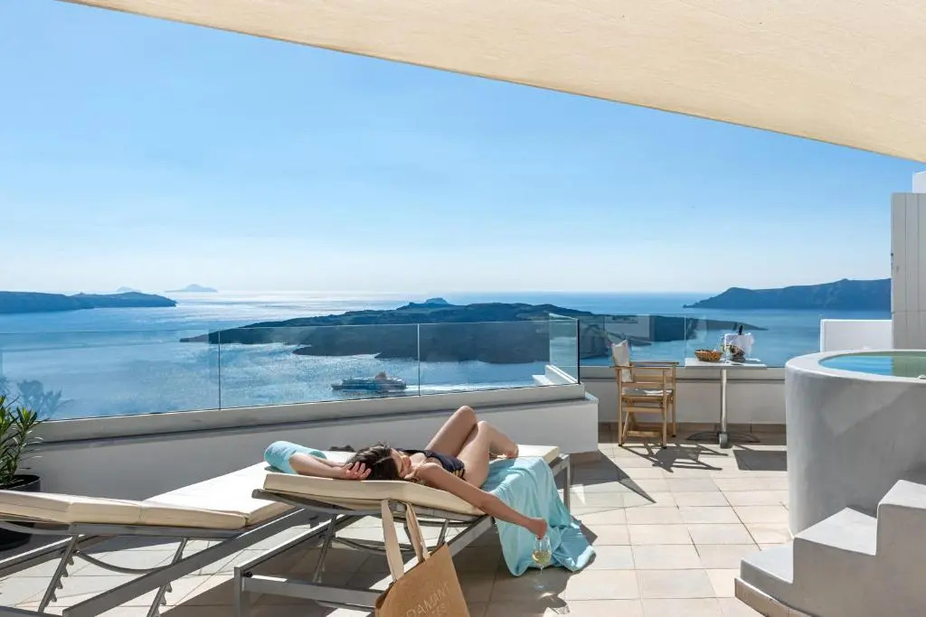 Adamant Suites
