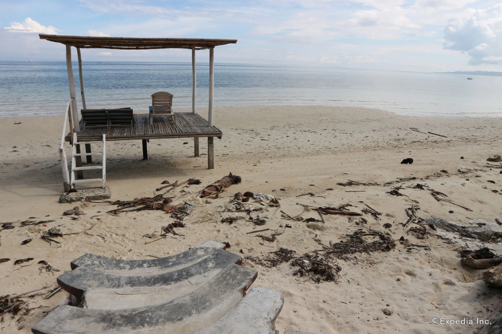 Blue Wave Inn Beach Resort & Restaurant