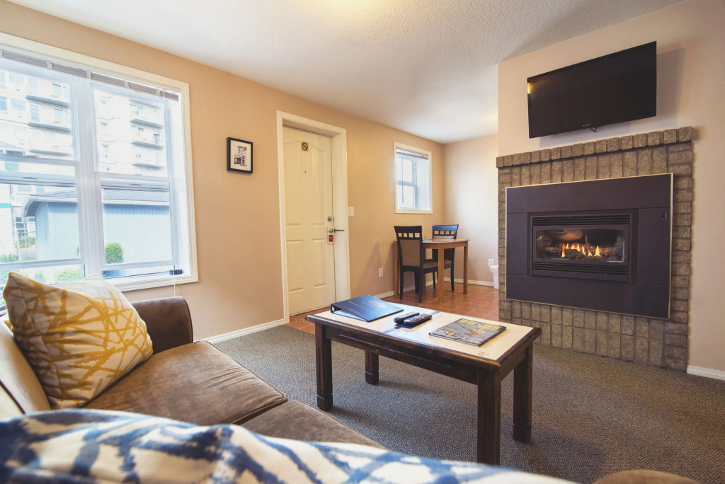 Inn at the Prom Oceanfront