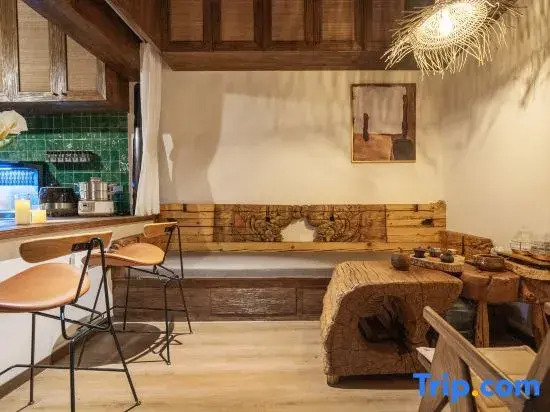 Dali Qi.Yue Full Scenic Homestay (Panxi S Bay)
