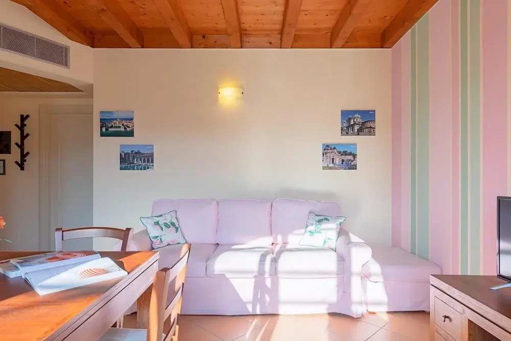 Borgo del Torchio A14 con Piscina by Wonderful Italy