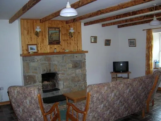 Riverbank Cottages