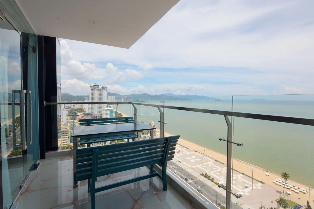 Holi Beach Hotel & Apartments