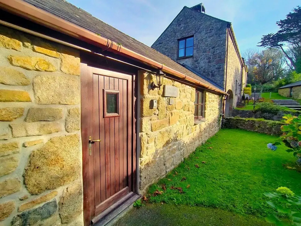 The Long Barn for Families Pets & Workers