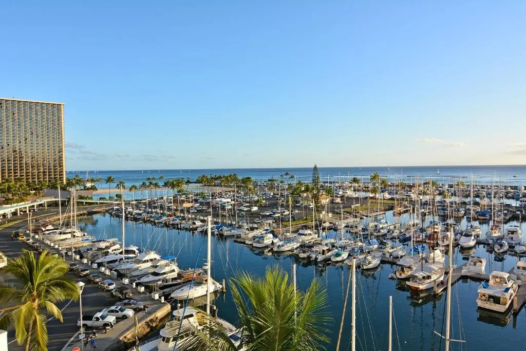 Ilikai Marina #890