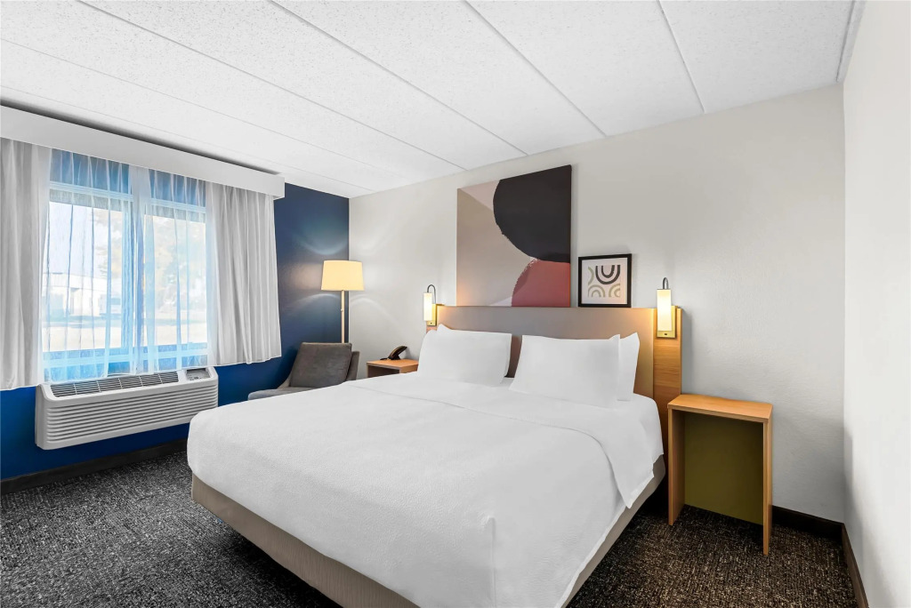 Spark by Hilton Cedar Falls