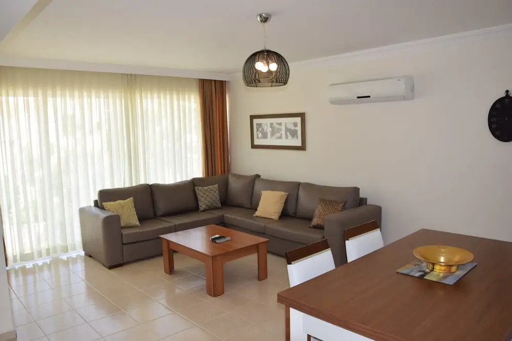 Park Apartment by Turkish Lettings