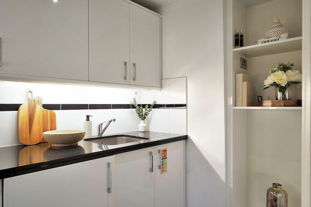 Hertford Flat 10