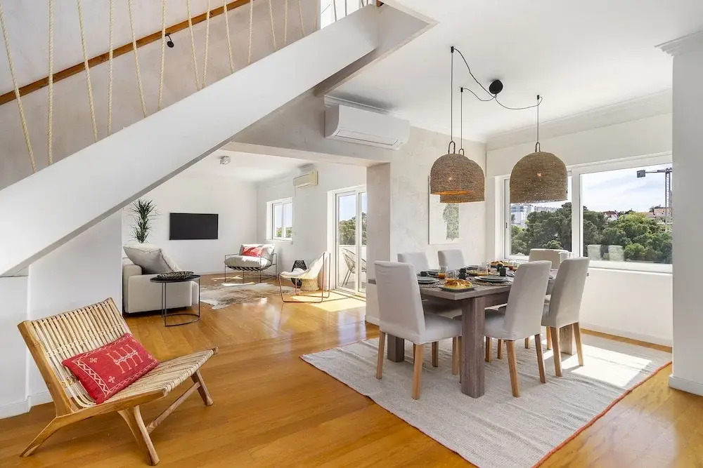Stylish Sunny Penthouse Near Cascais Center & Greenspace