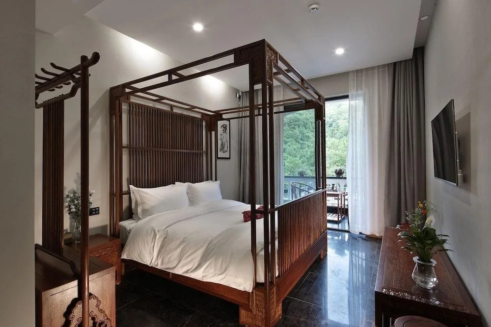 Chayan Hotel