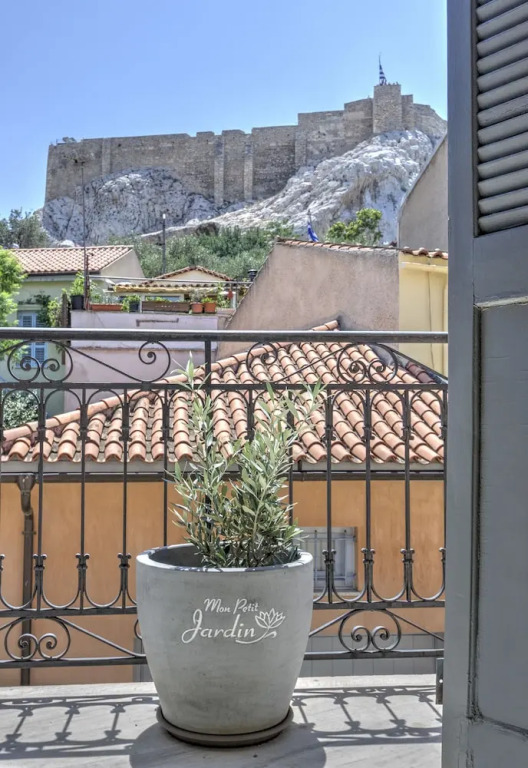 Aria Plaka Residence